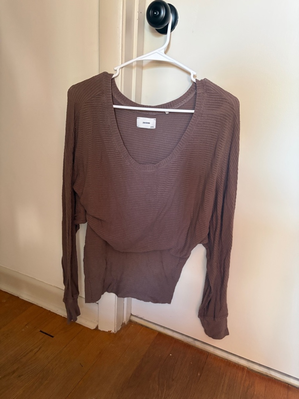 Joah Brown Ribbed Scoop Neck Long Sleeve Top - Brown